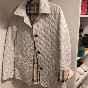 Burberry jacket color white slightly used